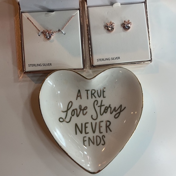 Disney Crystal Sterling Silver Minnie Mouse Matching Necklace & Earrings - Picture 8 of 13